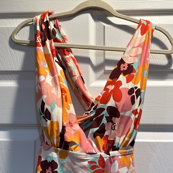 NWT! Sea Angel Potpourri Floral Cross Back One Piece Swimsuit M bathing suit - Picture 3 of 9